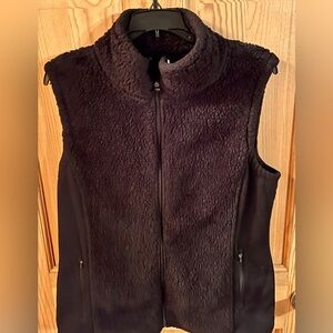 Exertec Women's Black Fleece Vest SZ L Pockets Zippers Casual Gorpcore Cabincore